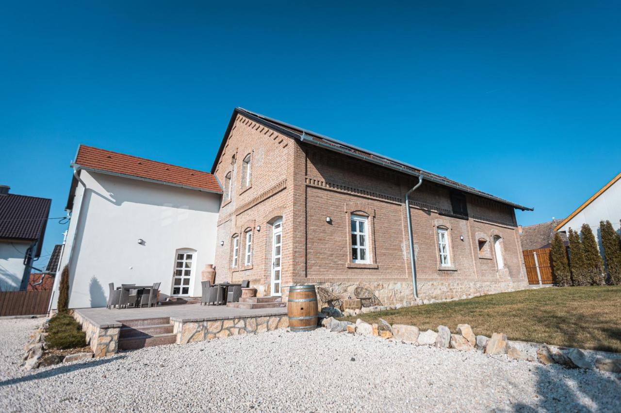 Magtar Villa Boly Exterior photo